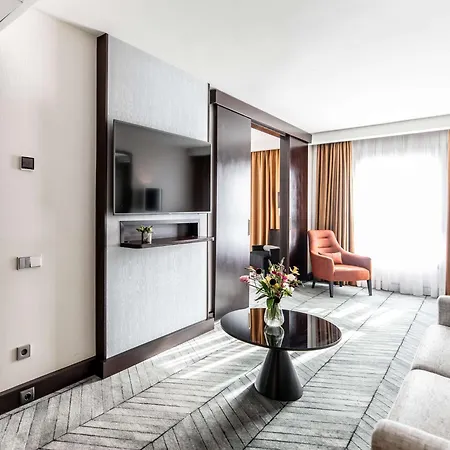 Sofitel Liberdade 5* Лиссабон
